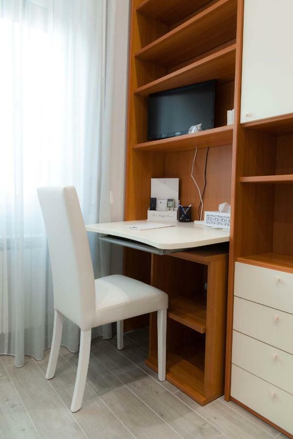 M&M House Apartment โรม ภายนอก รูปภาพ